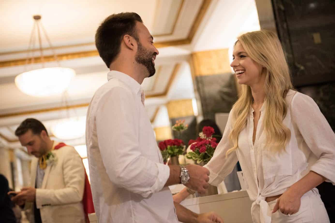 couple getting married at nyc city hall