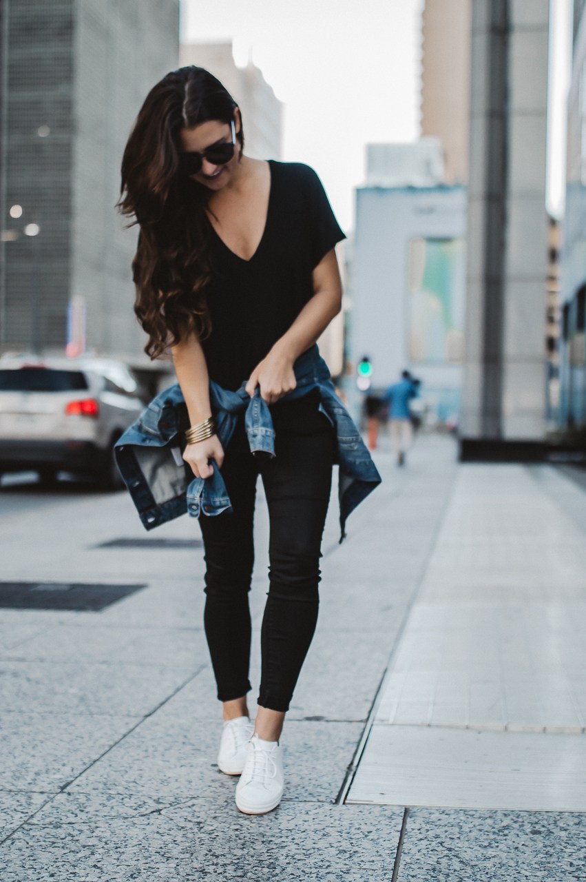 black t shirt black jeans jean jacket outfit