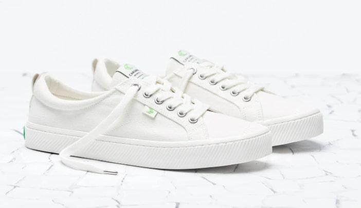Cariuma White Sneakers for Men