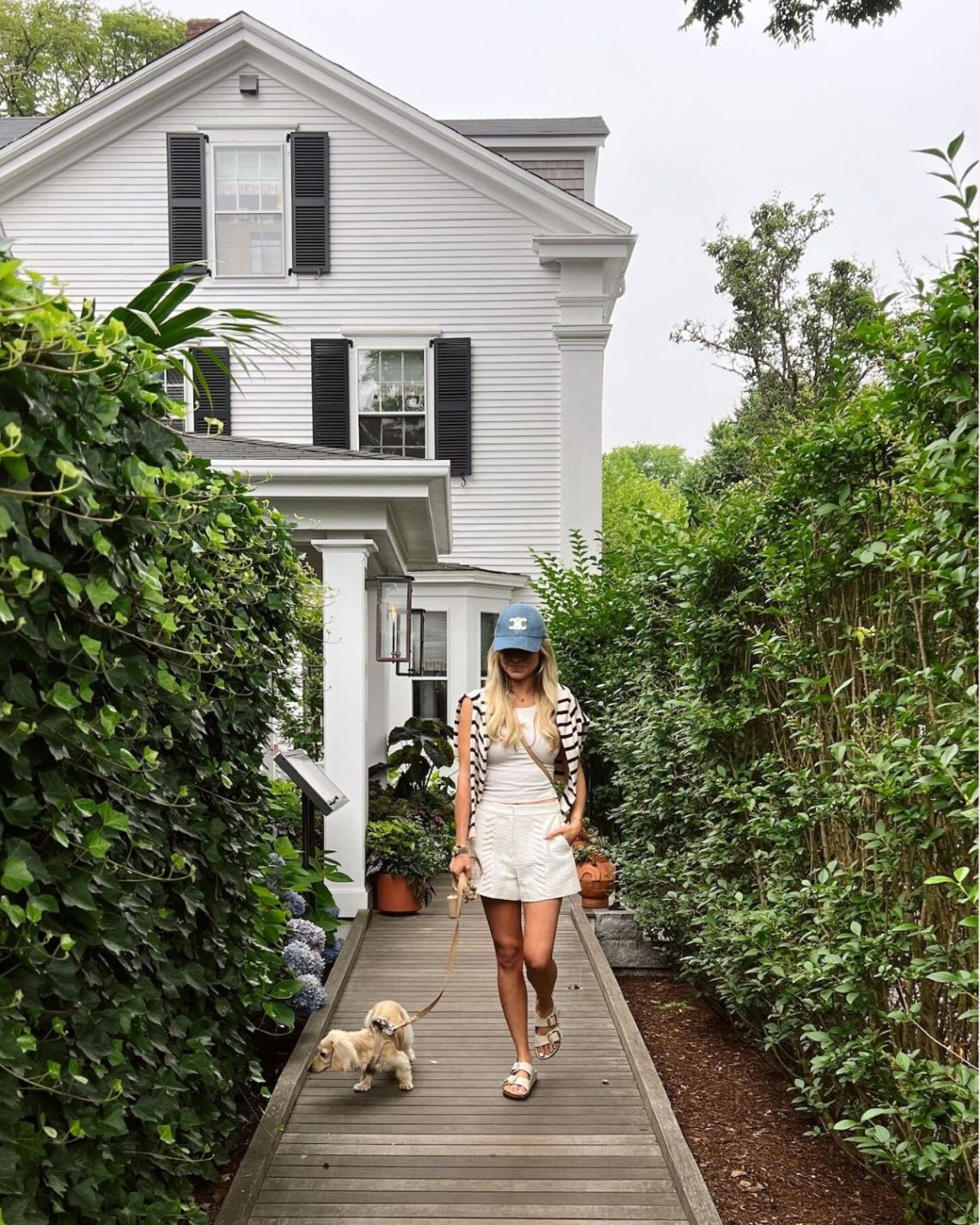 What to Wear With White Shorts