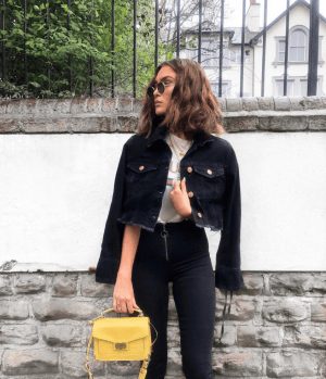 black denim jacket outfits