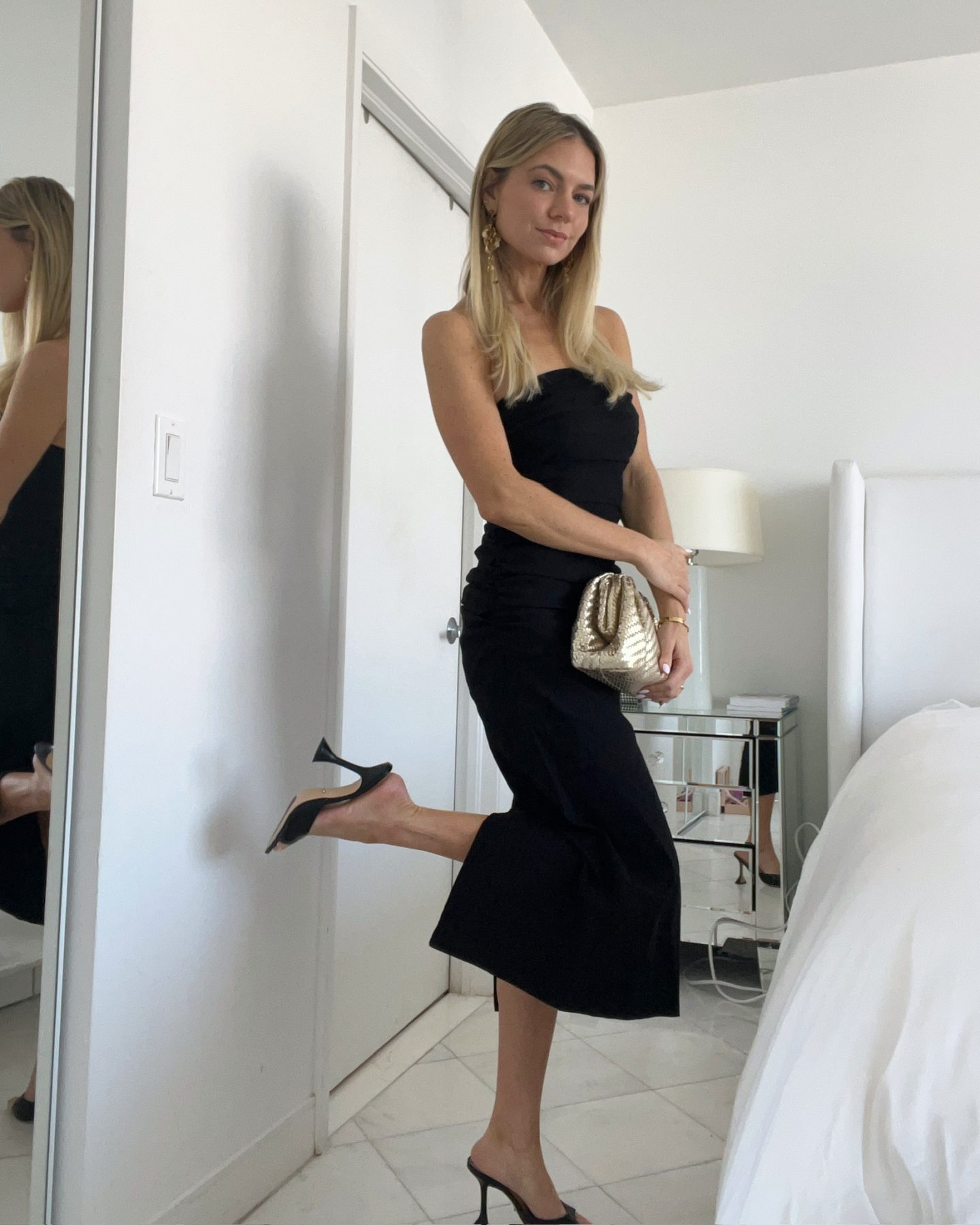 black midi dress | What to Wear to a Summer Wedding