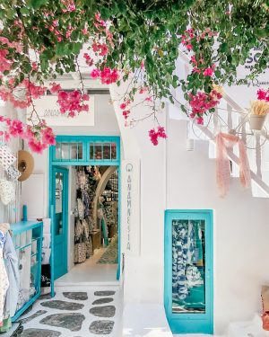 mykonos town shopping boutiques