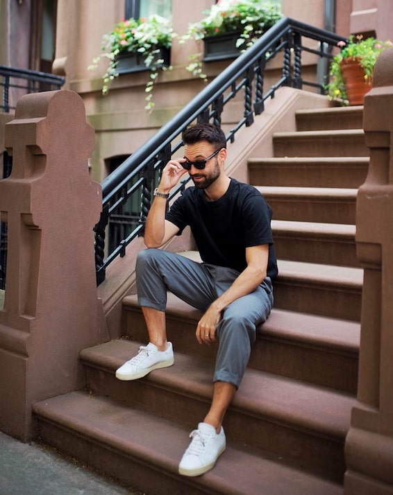 Men white sneaker outfit ideas