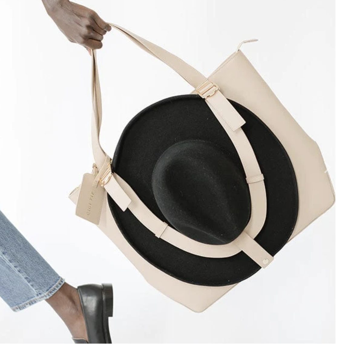 Gigi Pip Leather Hat Carrying Tote