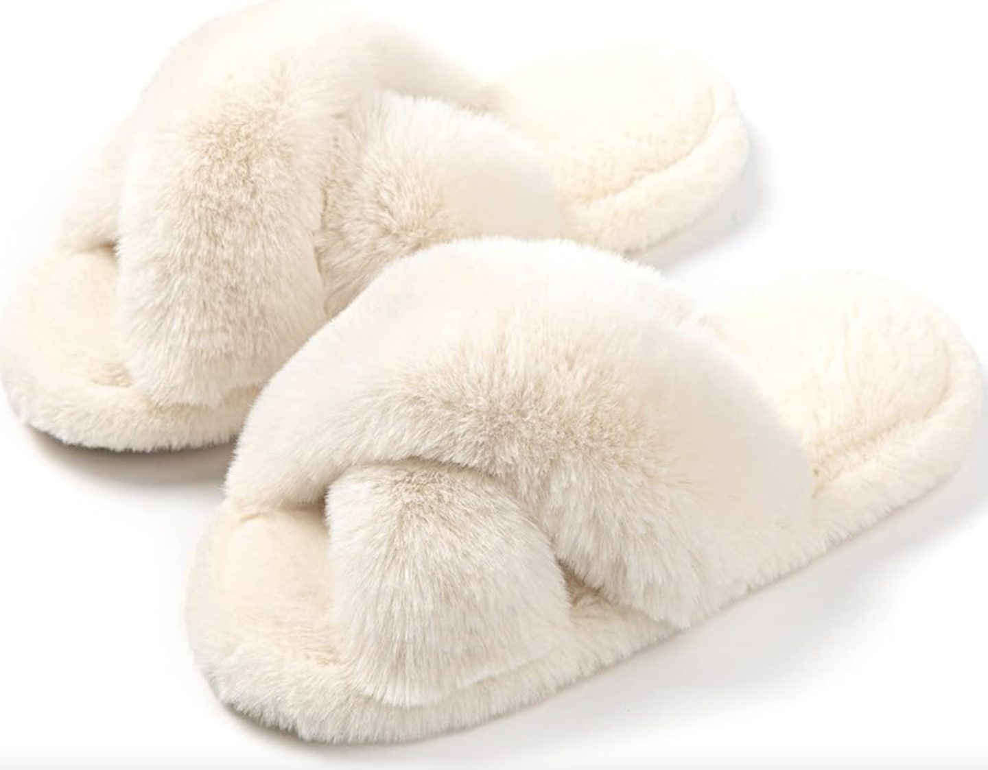 cozy fluffy slippers | The #SilbSquad Gift Guide