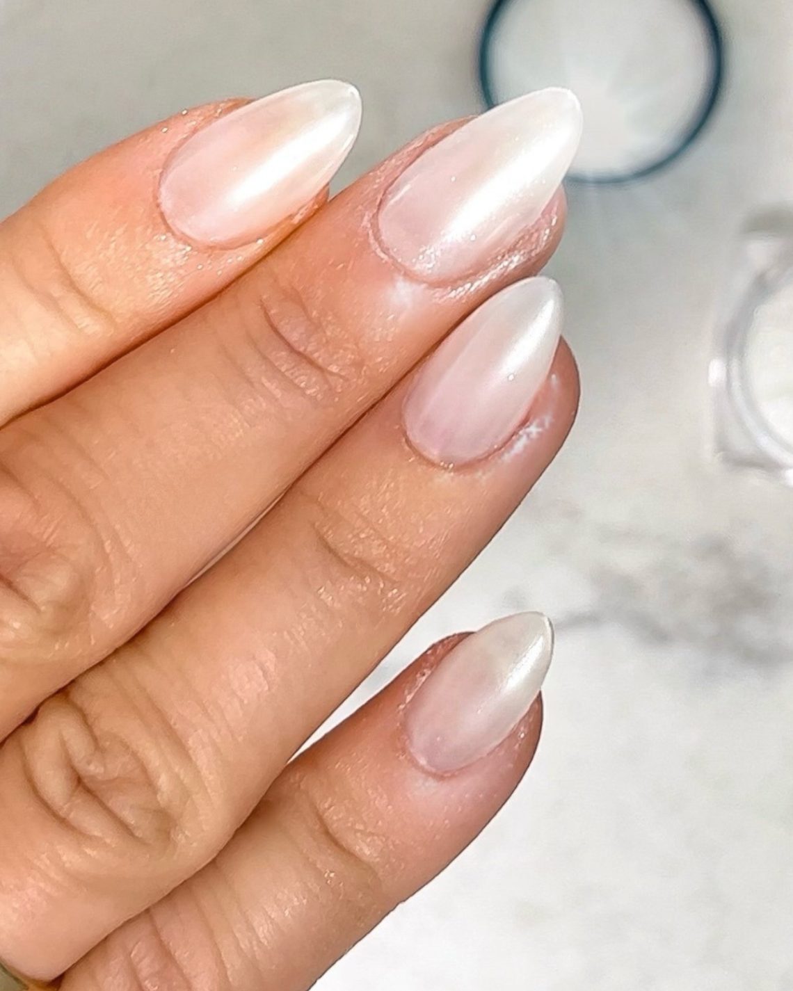 summer nail ideas - frosted neutral nails