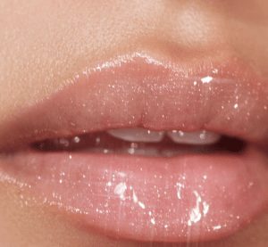 sparkly lips summer makeup