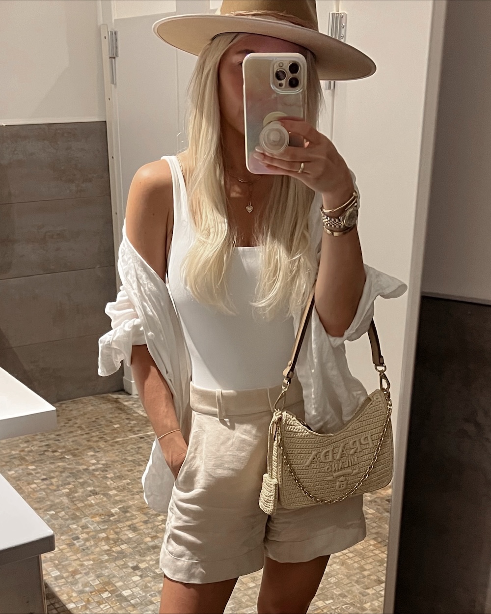 summer outfit with linen shorts