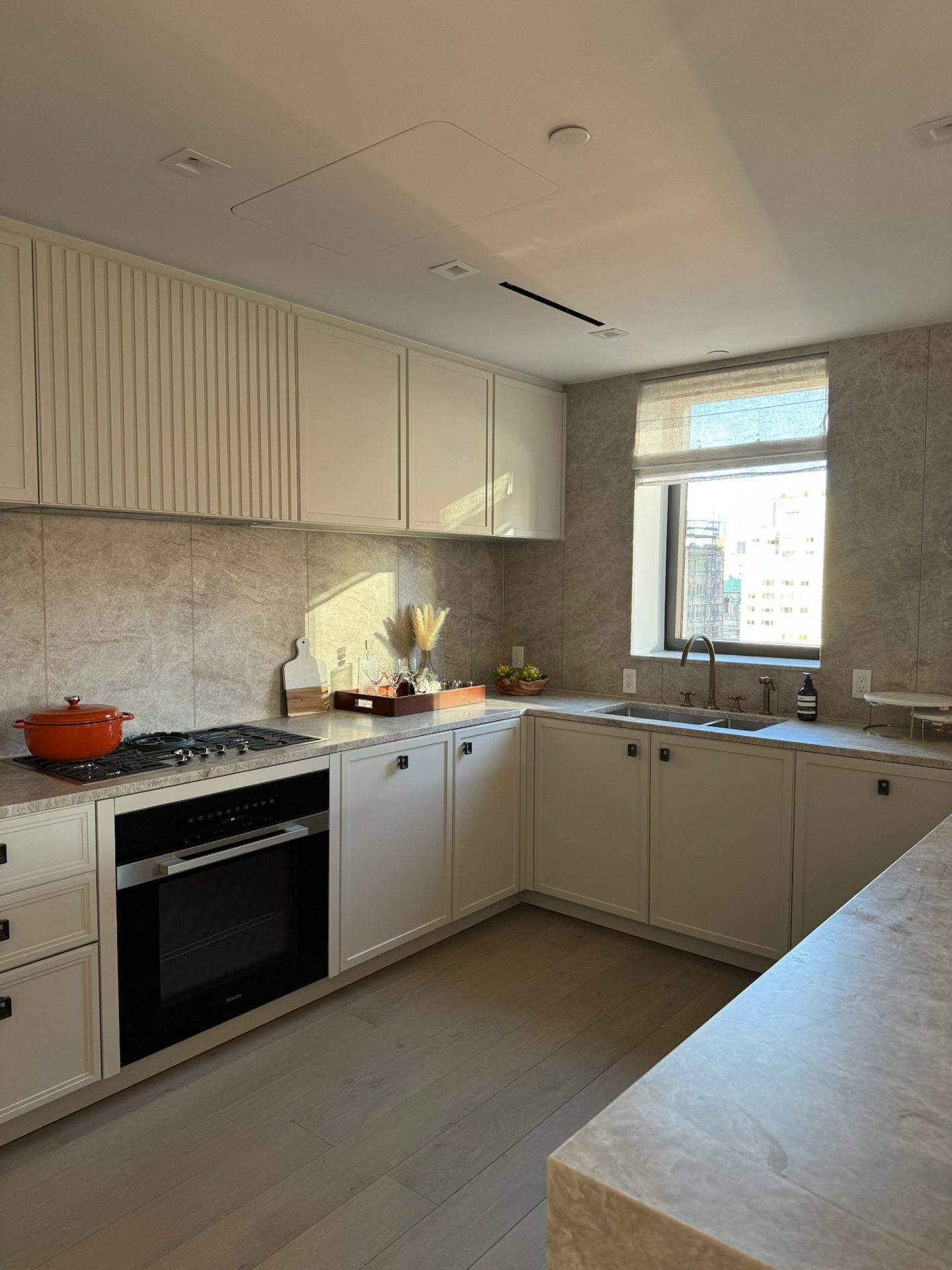 The Harper condo kitchen