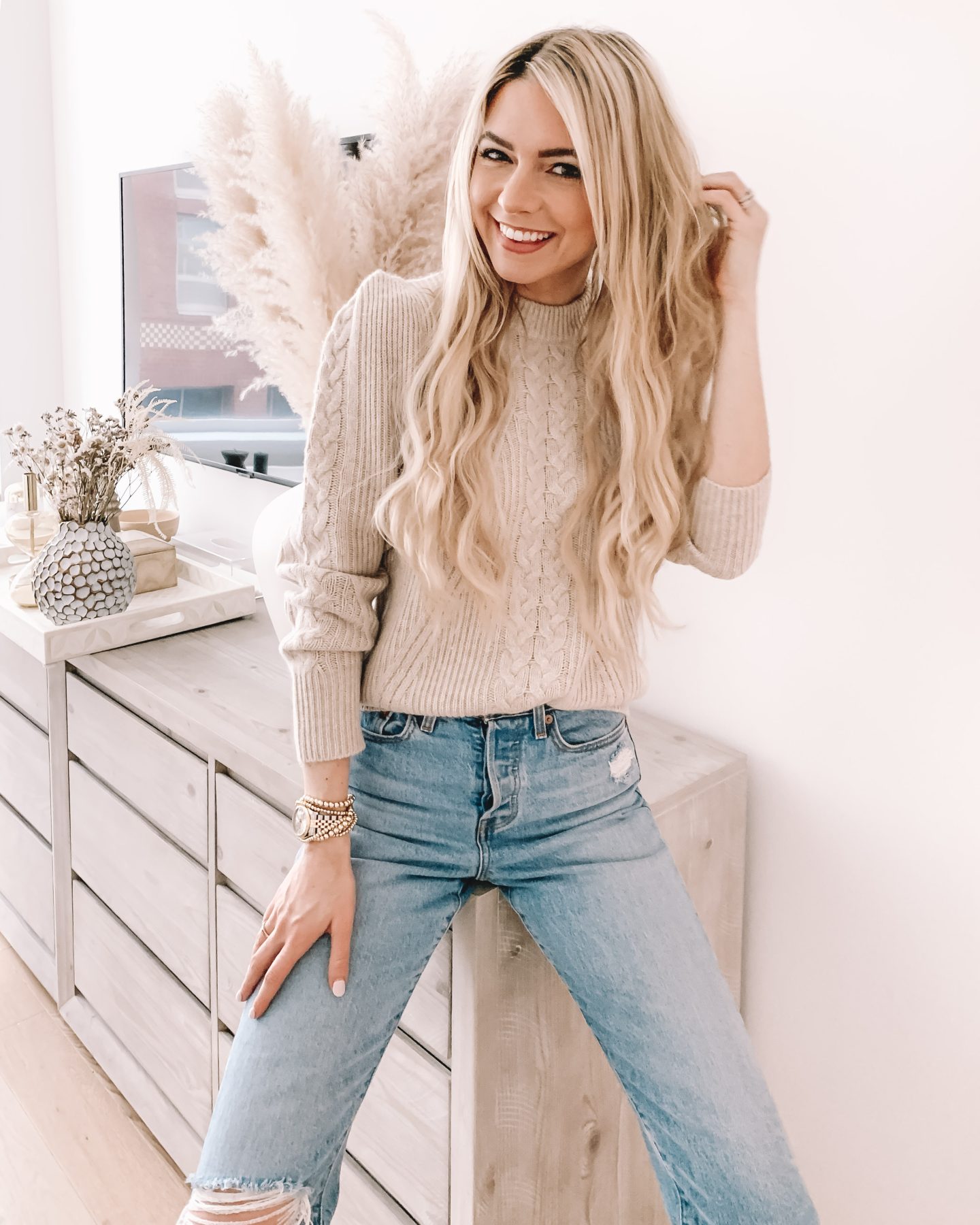 sweater and jeans outfit